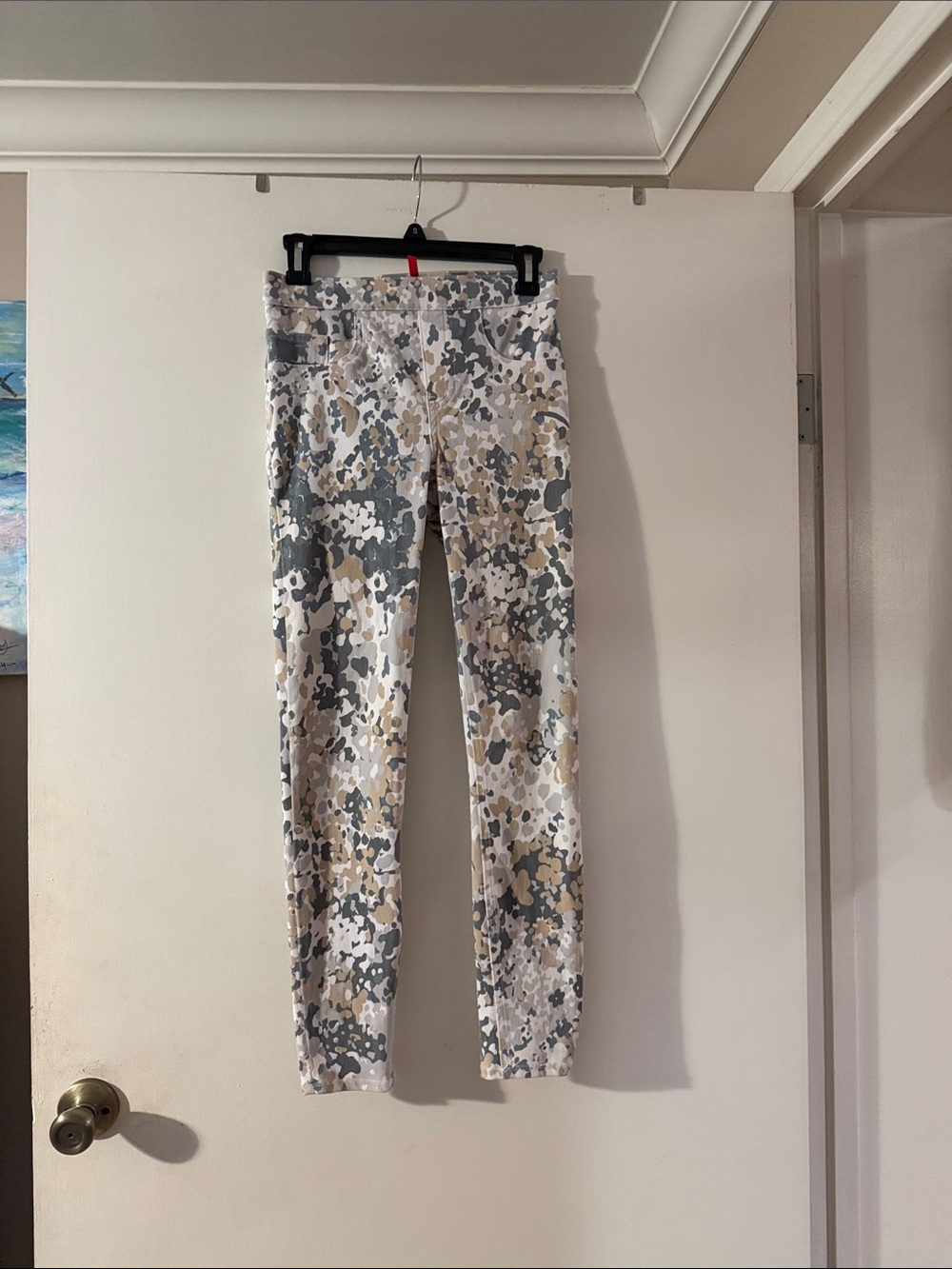 SPANX Women’s Neutral Camouflage Print Skinny Pants